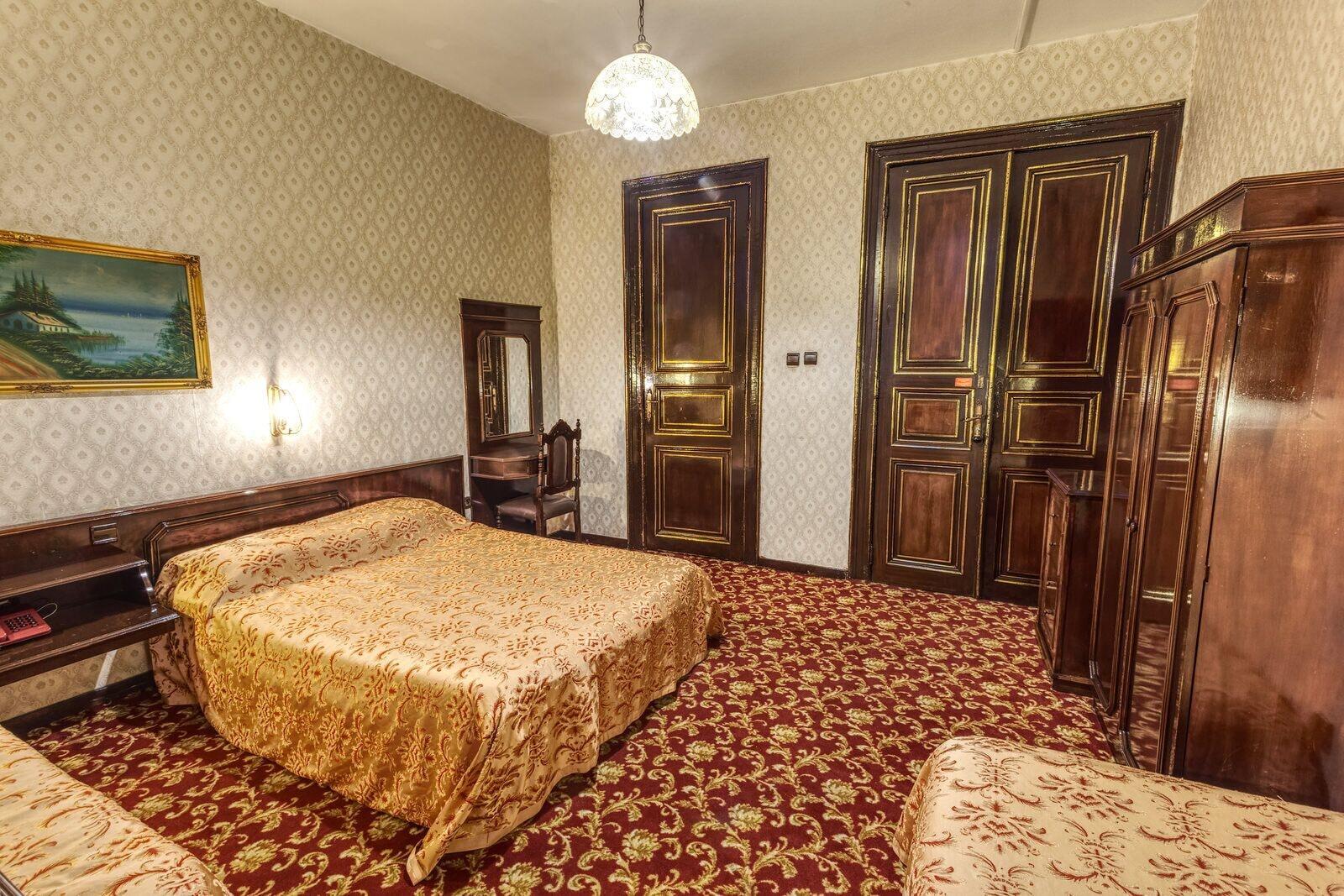 Grand Hotel De Londres Istanbul Exterior photo