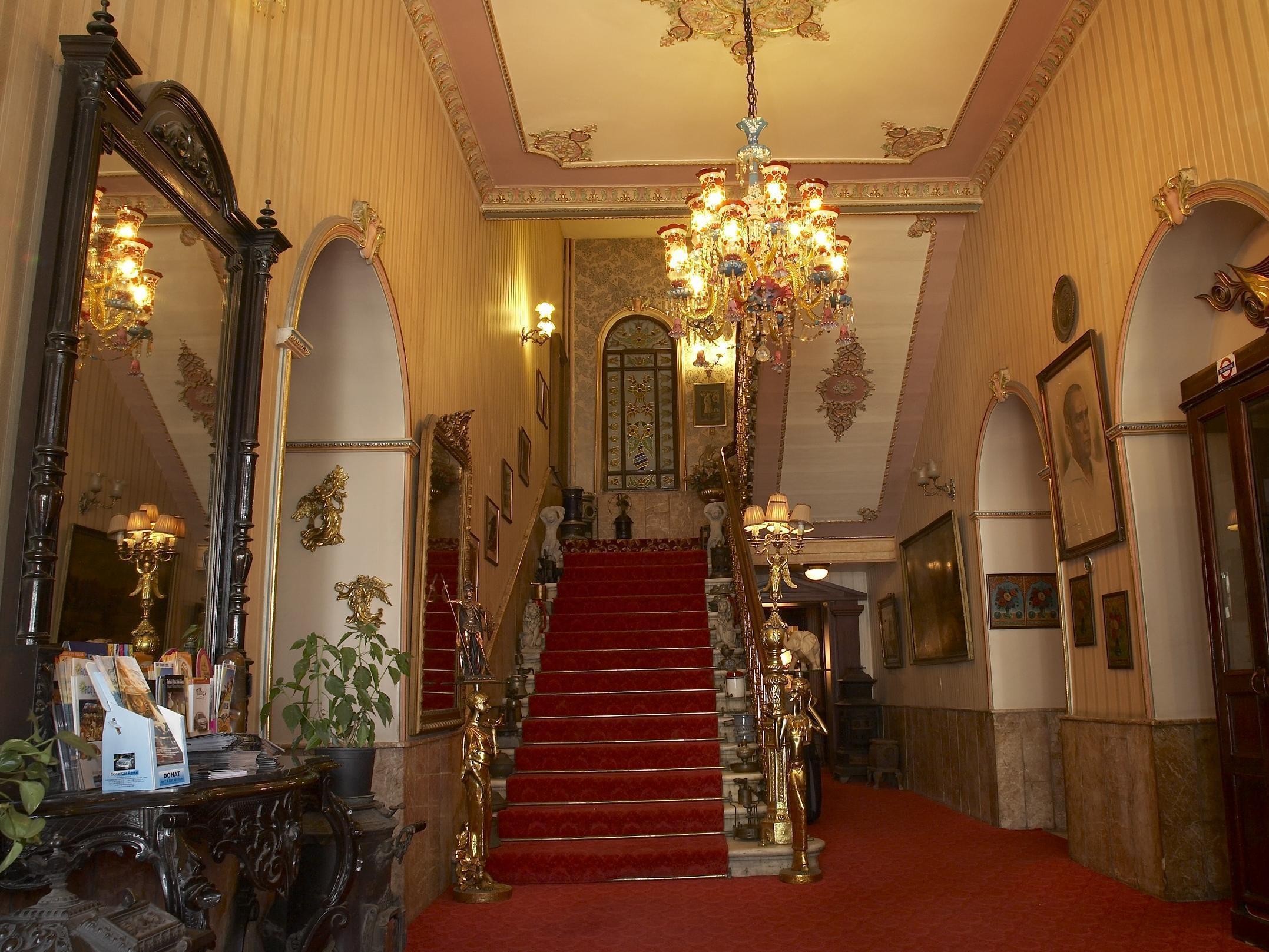 Grand Hotel De Londres Istanbul Exterior photo