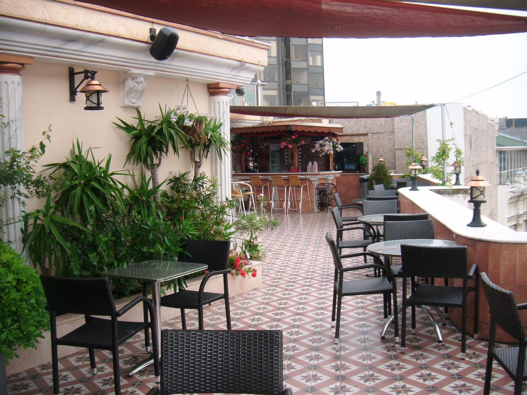 Grand Hotel De Londres Istanbul Exterior photo